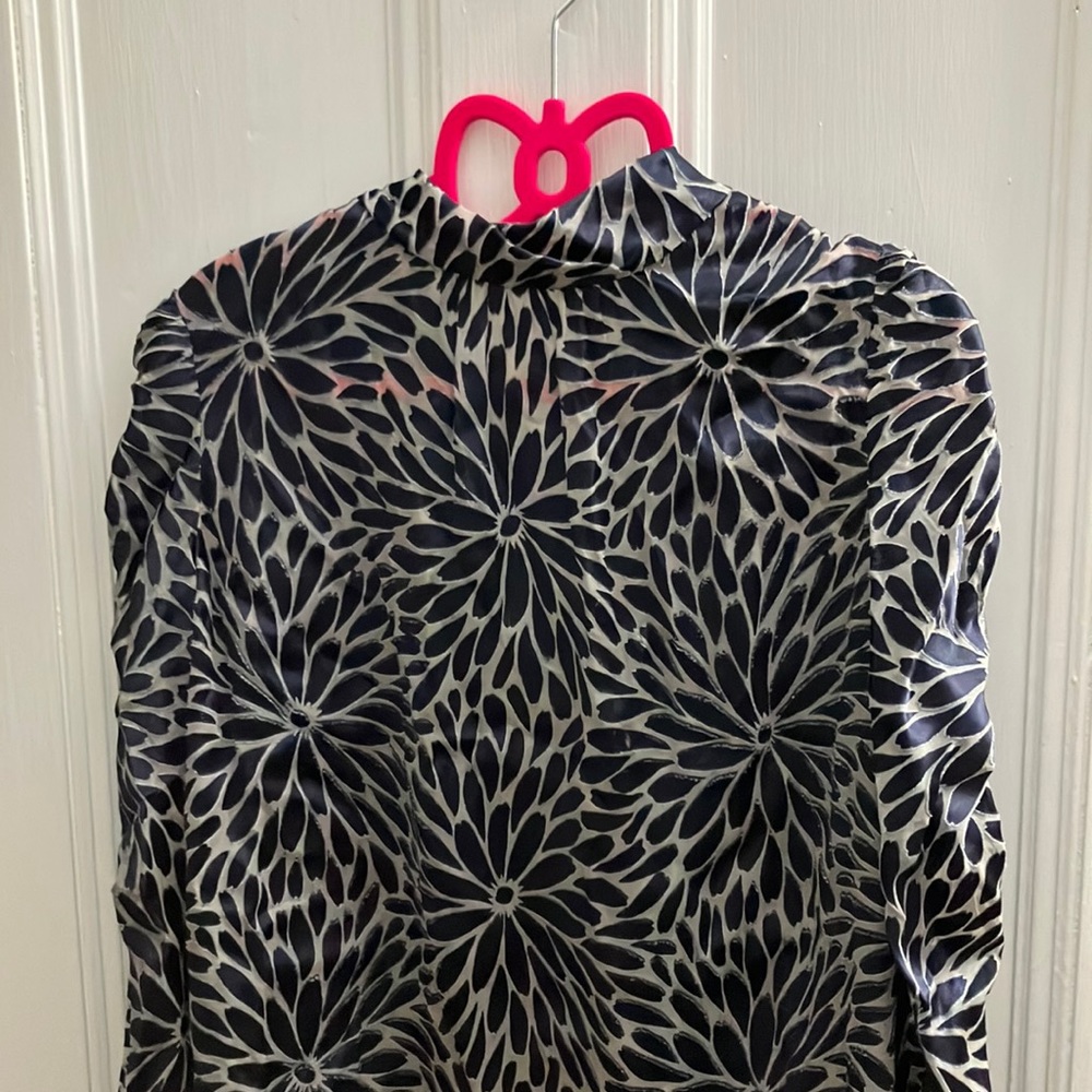 Elegant blouse navy